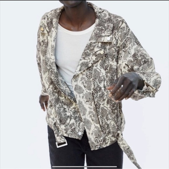 ZARA Cropped Moto Snake Print Tapestry Belted Pockets Size S EUC Jacket - Picture 5 of 16